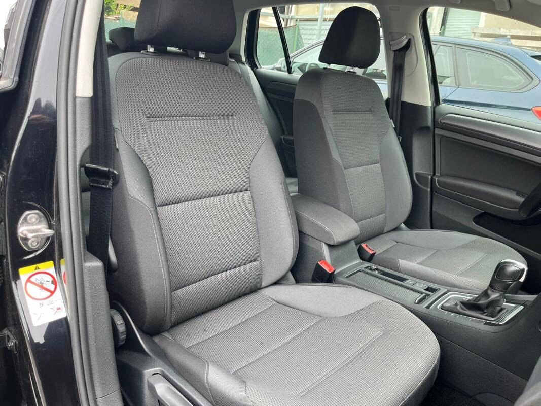 Volkswagen Golf 1.5 tgi Business 130cv dsg