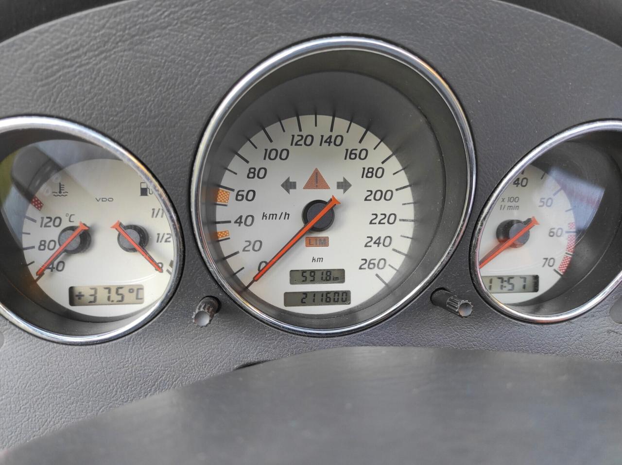 Mercedes-Benz SLK 230