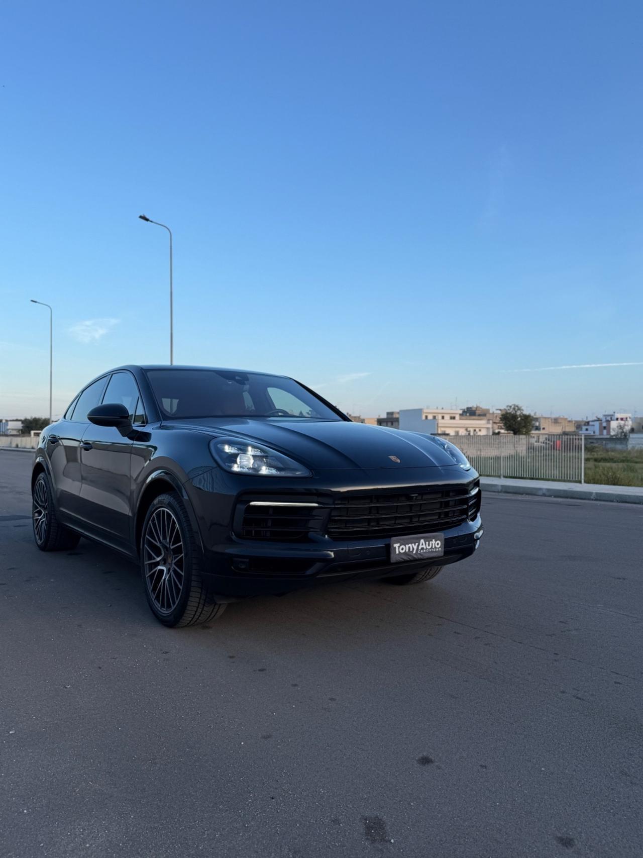 Porsche Cayenne Coupé 3.0 V6 E-Hybrid TETTO,INTERNI in PELLE CARTIER,TELECAMERA ,AAPLE CARPLAY,VIRTUAL COCKPIT