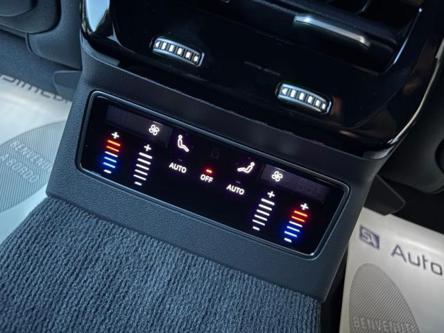 AUDI A6 Avant TDI 150 kW S tronic quattro S line edition one.
