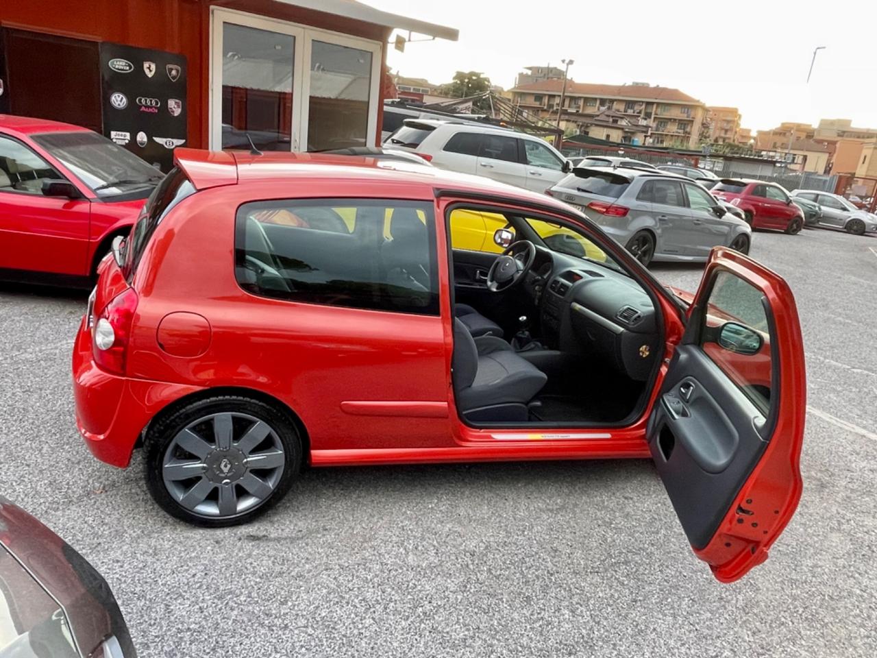 Clio 2.0 16V 179 cv /ORANGE / Renault Sport/