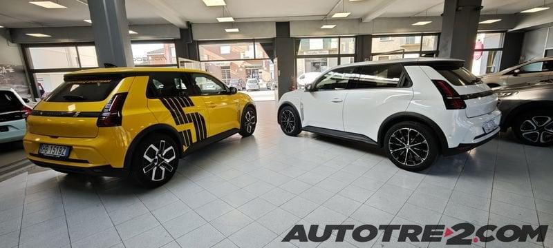 Renault 5 E-Tech Electric 40 KWH techno 120 cv urban range A PARTIRE DA € 20.900 DETAX