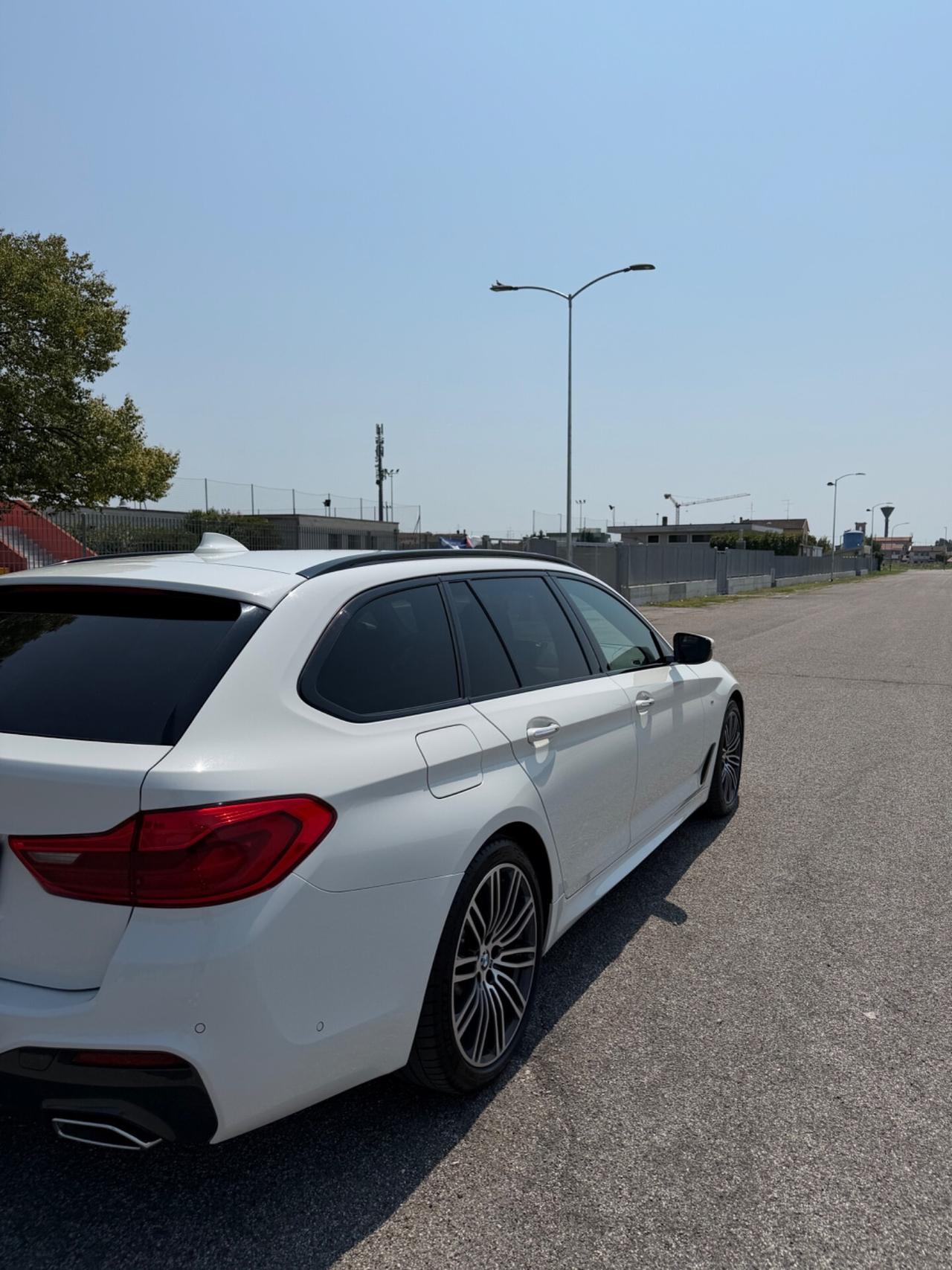 Bmw 520 520d xDrive Touring Msport
