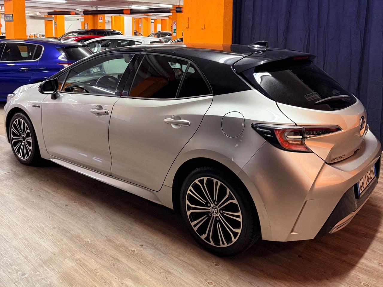 SPETTACOLARE TOYOTA COROLLA HYBRID CON SOLI 51.974 KM IN OTTIME CONDIZIONI