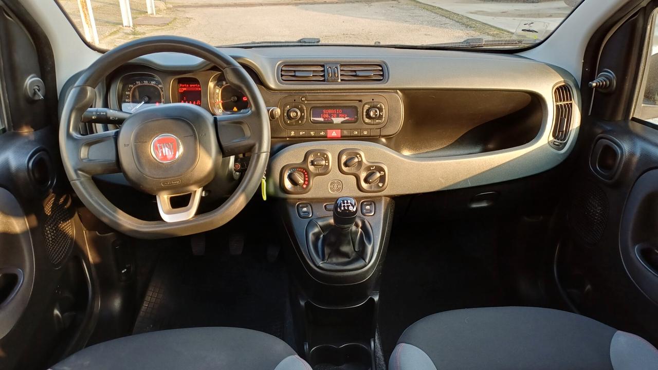 Fiat Panda 1.2 Easy SOLO 95MILA KM 2017