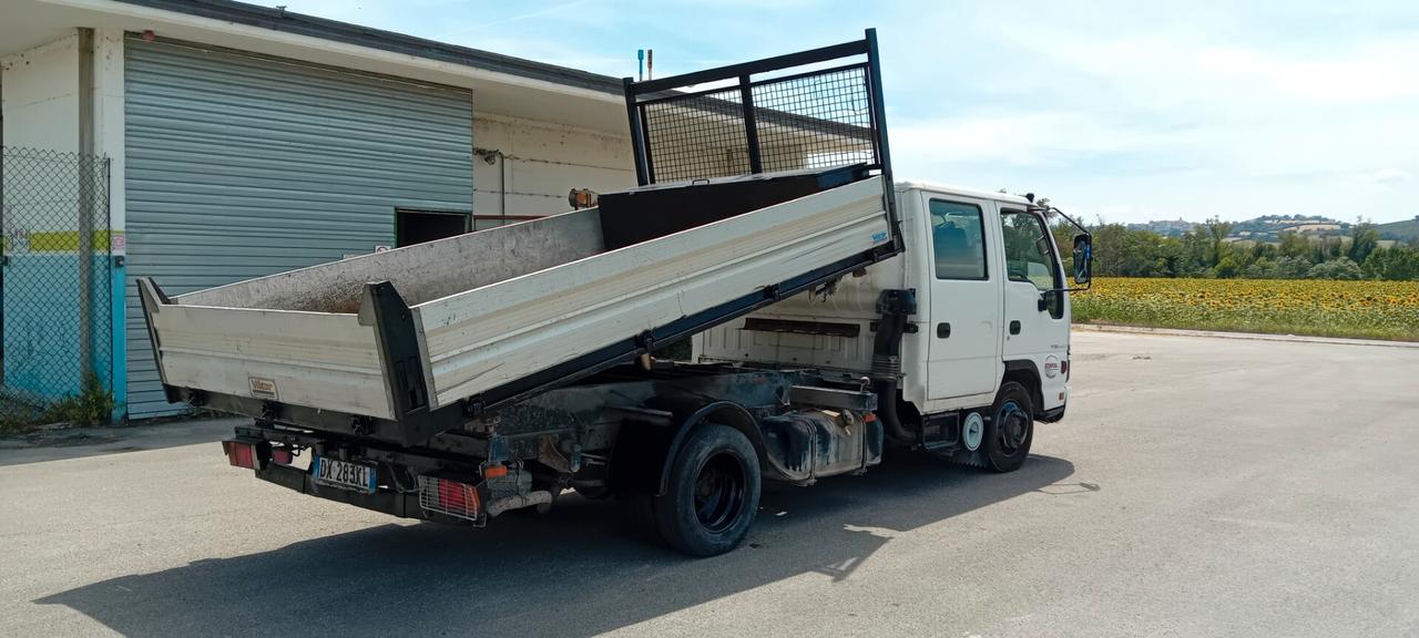 Isuzu npr 3.0 turbo diesel ribaltabile trilaterale doppia cabina
