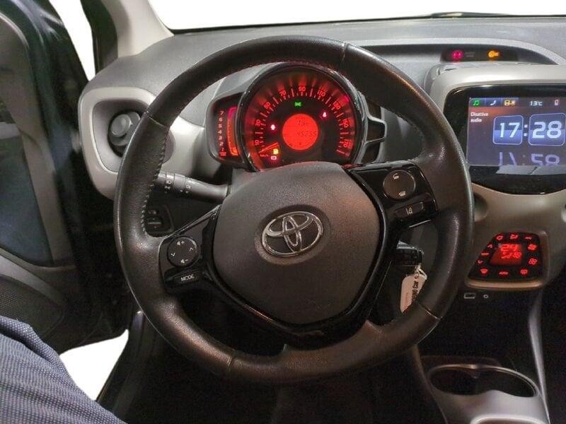 Toyota Aygo Aygo 1.0 VVT-i 69 CV 5 porte x-play TSS