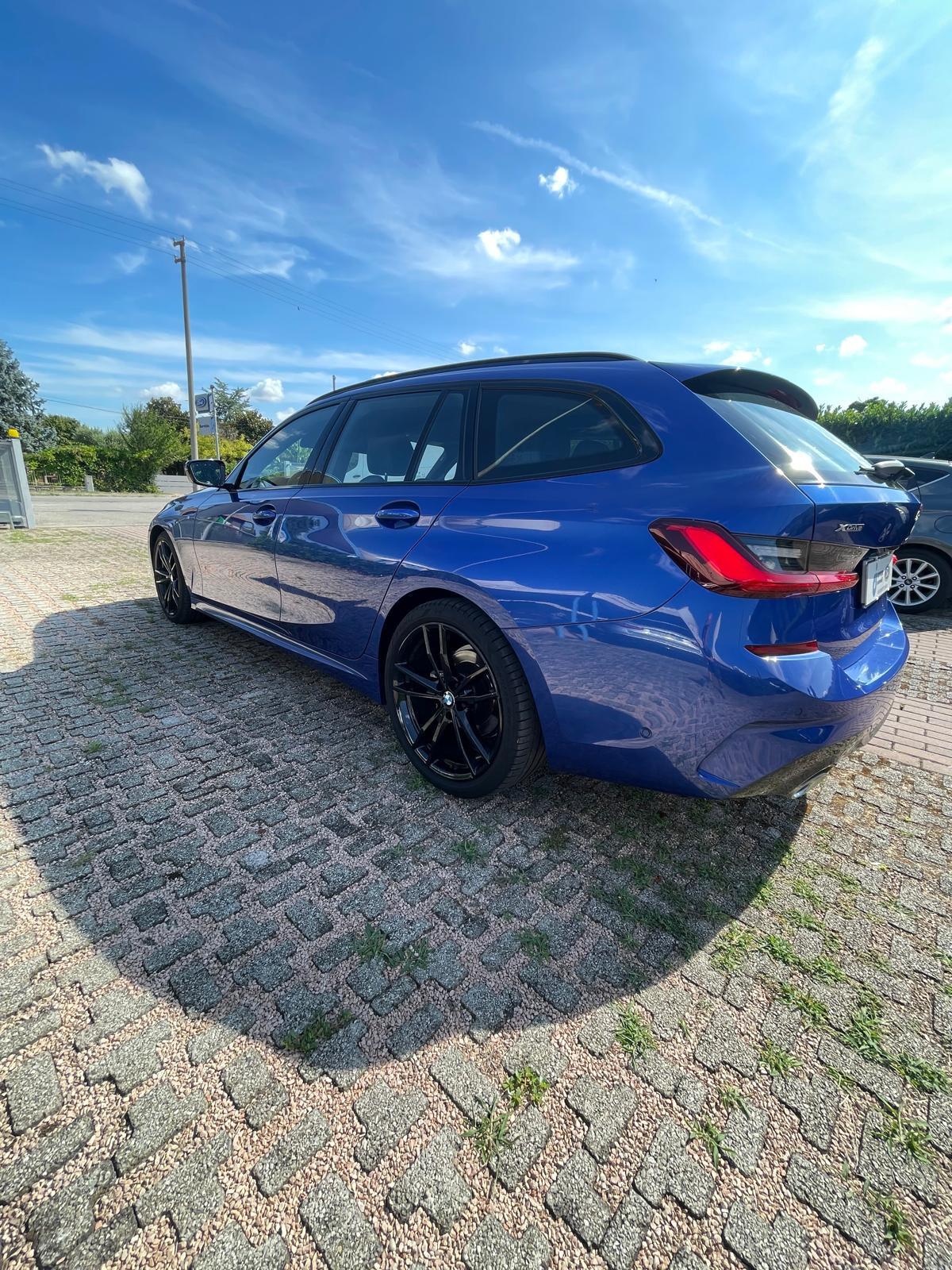 Bmw 320 320d G21 xDrive Touring Msport auto