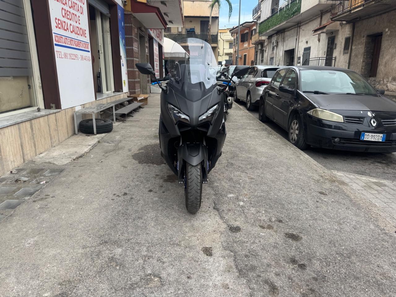 Yamaha TMAX 560 Sport