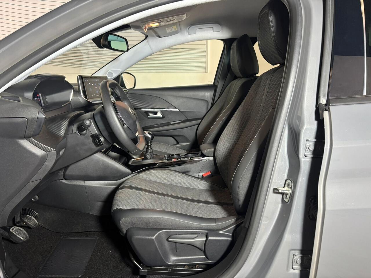 Peugeot 208 1.2 Benzina 101 cv