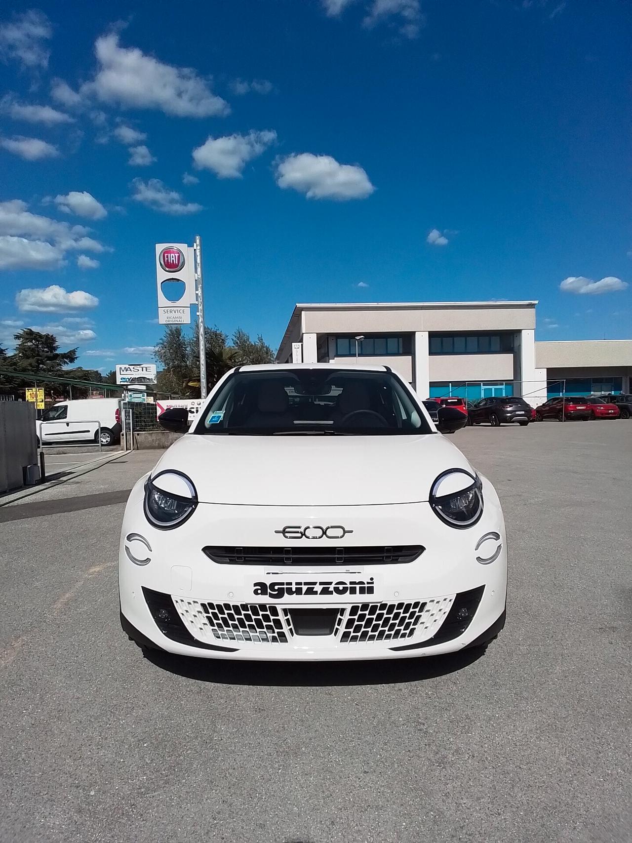 Fiat 600 Hybrid 110 CV DCT MHEV La Prima