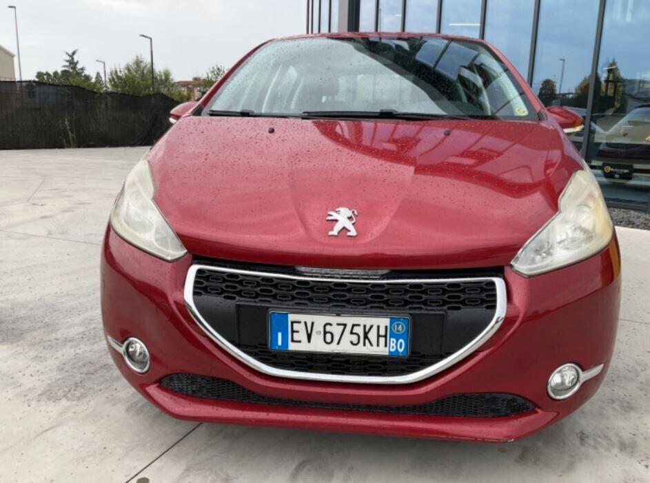 Peugeot 208 1.6 e-HDi 92 CV Stop&Start 5 porte Allure