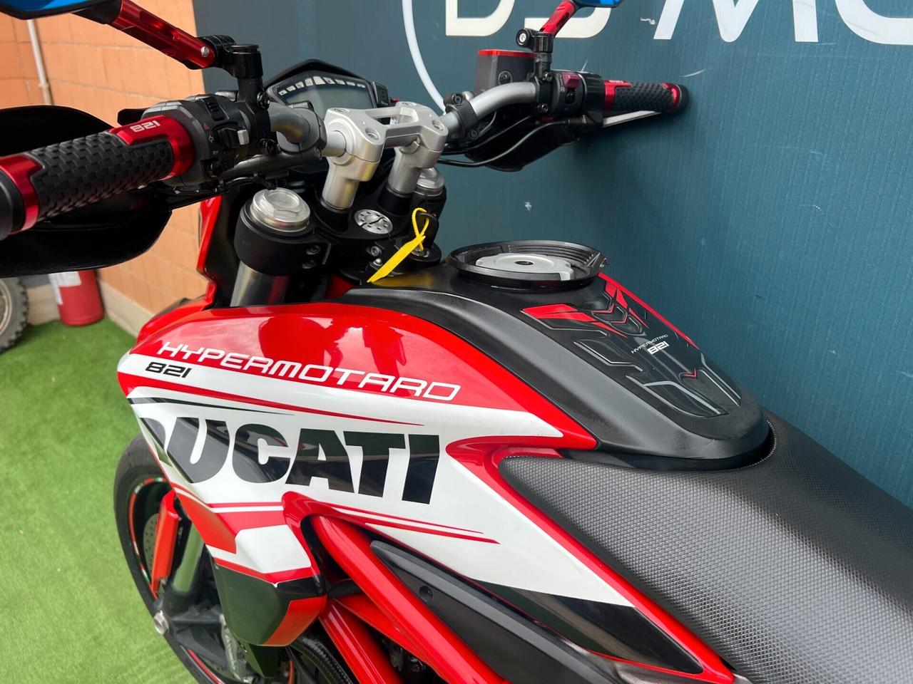 Ducati Hypermotard 821 GARANZIA PERMUTE FINANZIAMENTO