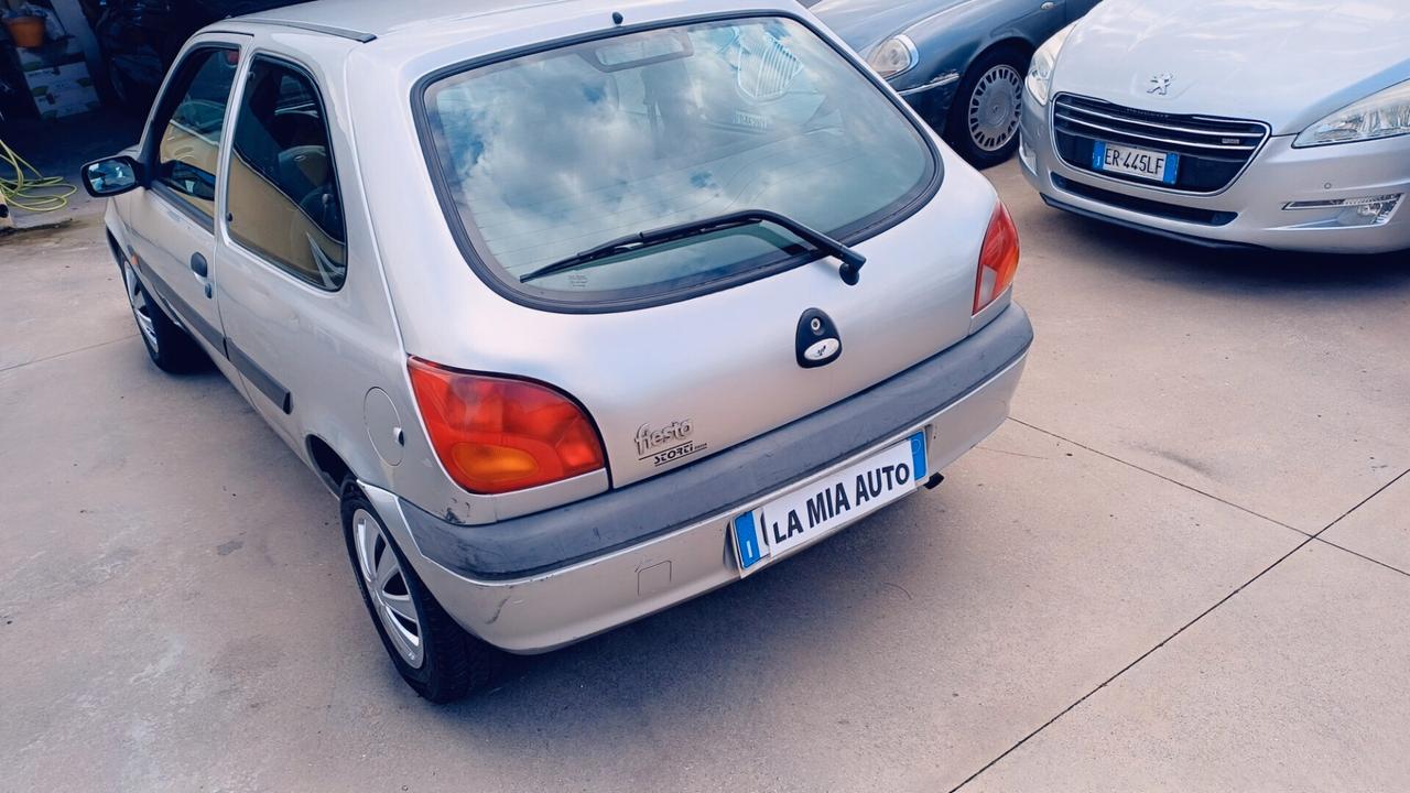 Ford Fiesta 1.1 5 porte