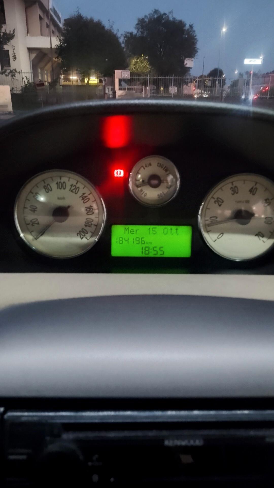 Lancia Ypsilon 1.2 16V 59kw NEOPATENTATI 05