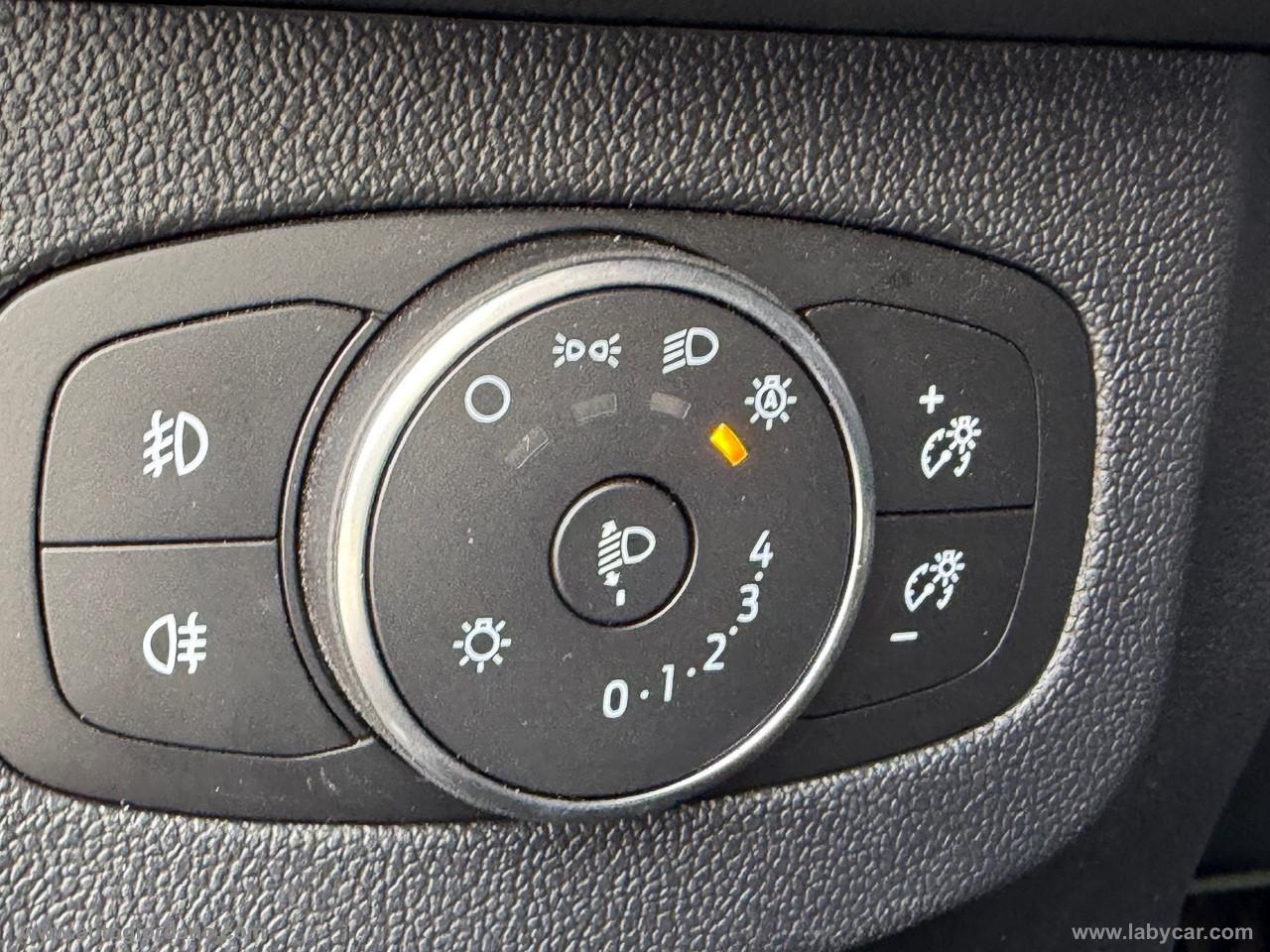 FORD Tourneo Courier 1.0 EcoBoost Pow. Tit. WINTER PACK