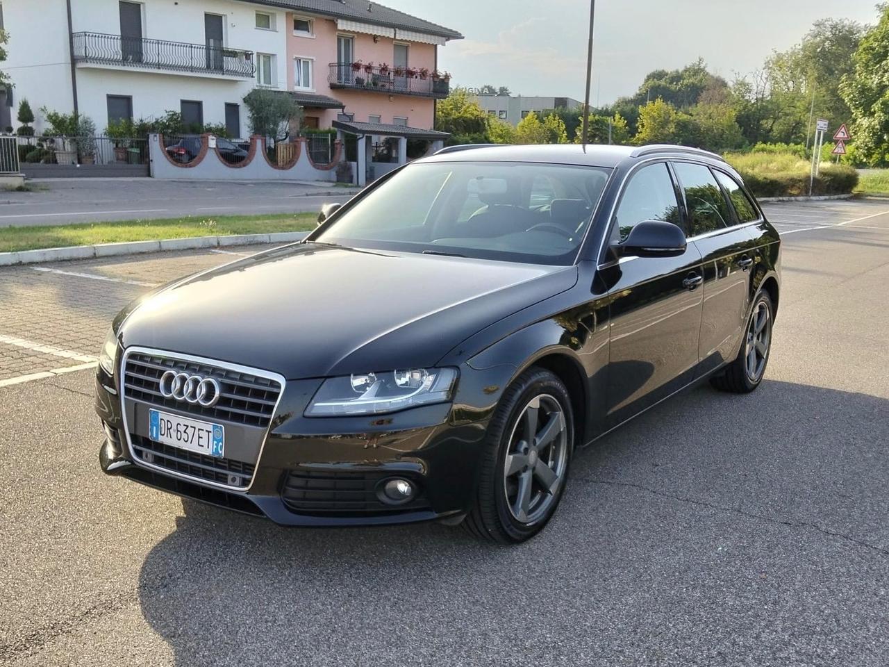 Audi A4 Avant 2.0 TDI 143CV F.AP. Bluetooth*Cerchi