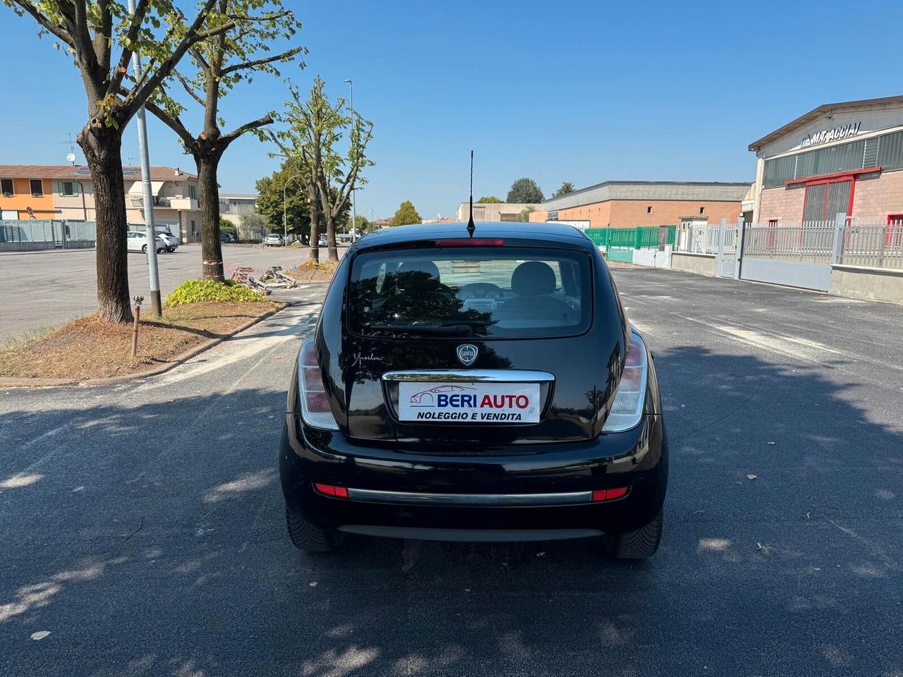 Lancia Ypsilon adatta a neopatentati