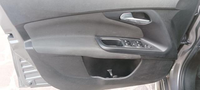 FIAT Tipo 1.5 Hybrid DCT SW Cross