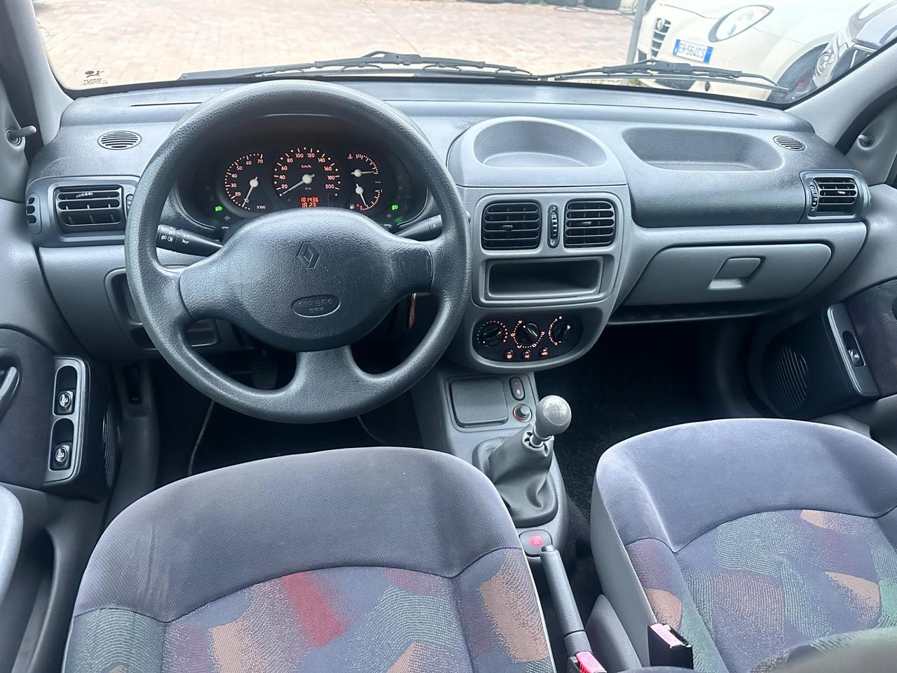 Renault Clio 1.4 cat 5 porte RXE