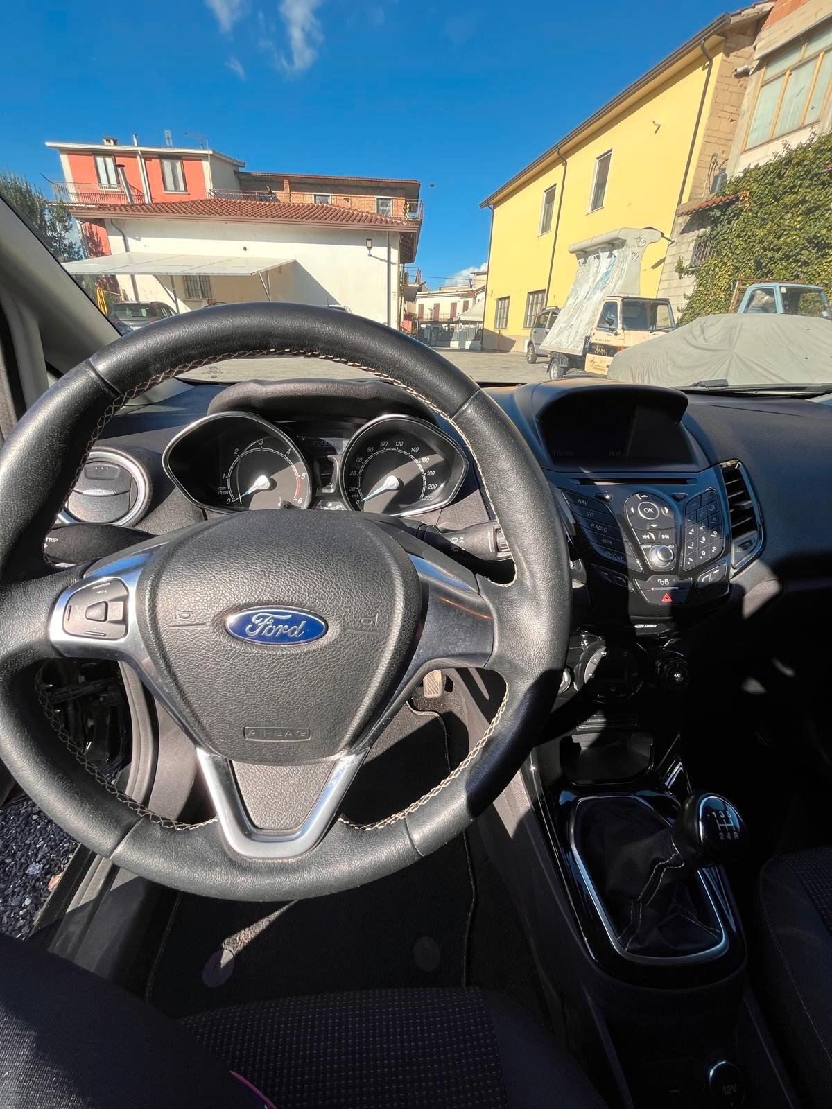 Ford Fiesta Plus 1.5 TDCi 75CV 5 porte