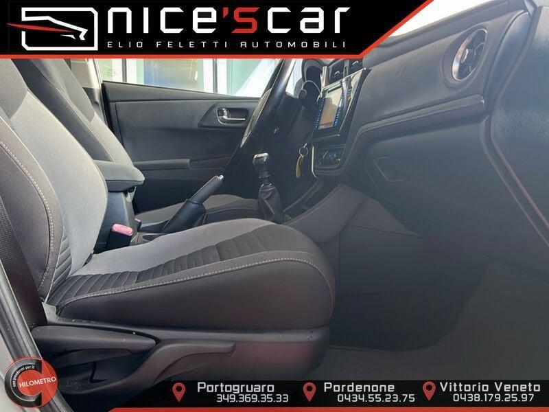 Toyota Auris Touring Sports 1.6 D-4D Business