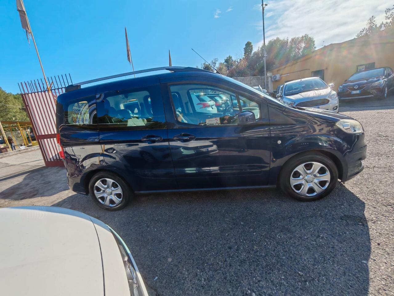 Ford Tourneo Courier 1.5 TDCI 75 CV Plus