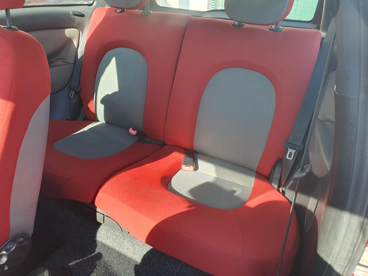 Lancia Ypsilon 1.2 benzina Neopatentati 2005