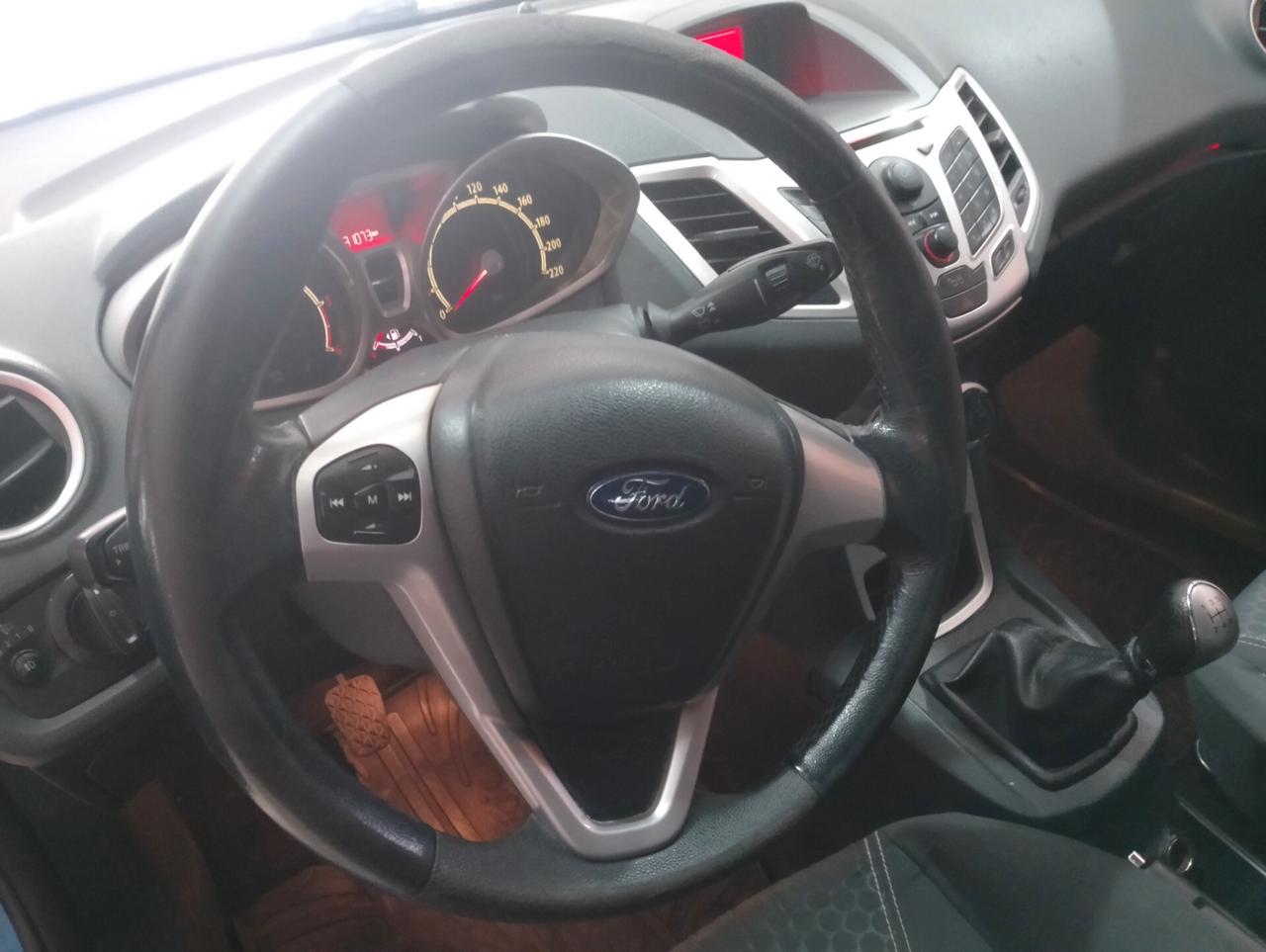Ford Fiesta 1.4 TDCi 5p. Titanium