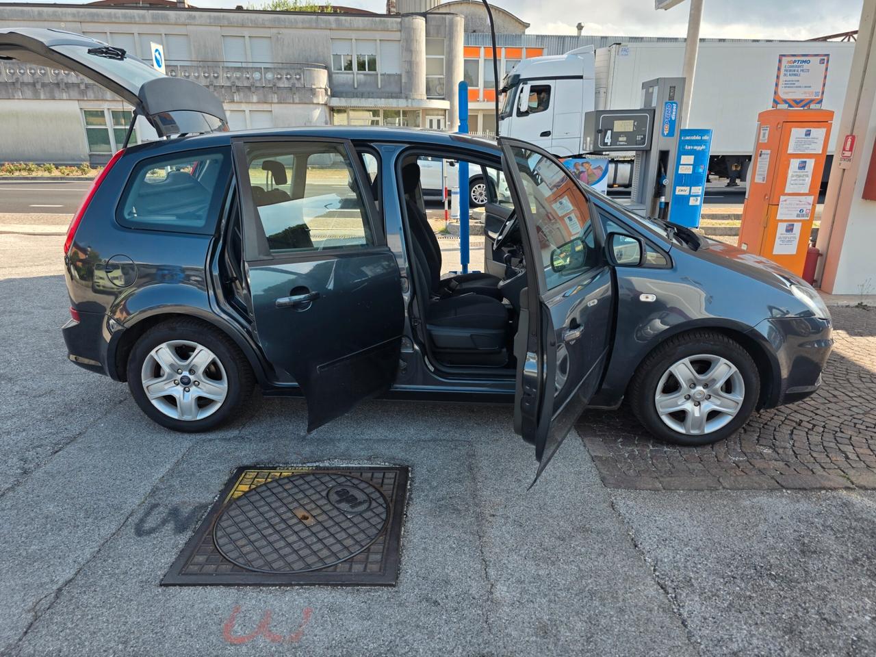 Ford C-Max 1.6 TDCi 110 CV Titanium con 256.000km