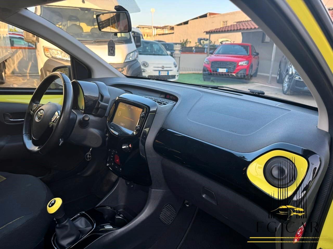 Toyota Aygo 1.0 VVT-i 69 CV 5 porte x-BLACK GPL 10/2016