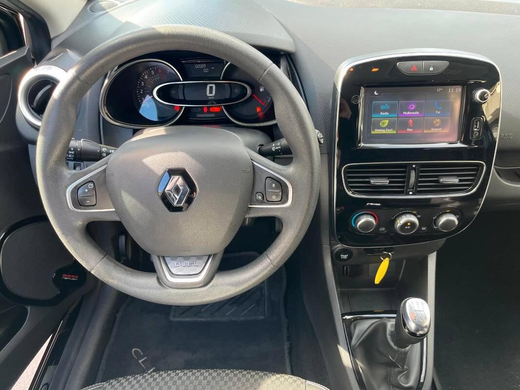 Renault Clio 1.2 16v Duel 75cv