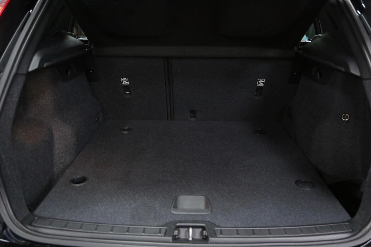 Volvo XC40 N1 D3 Momentum Geartronic