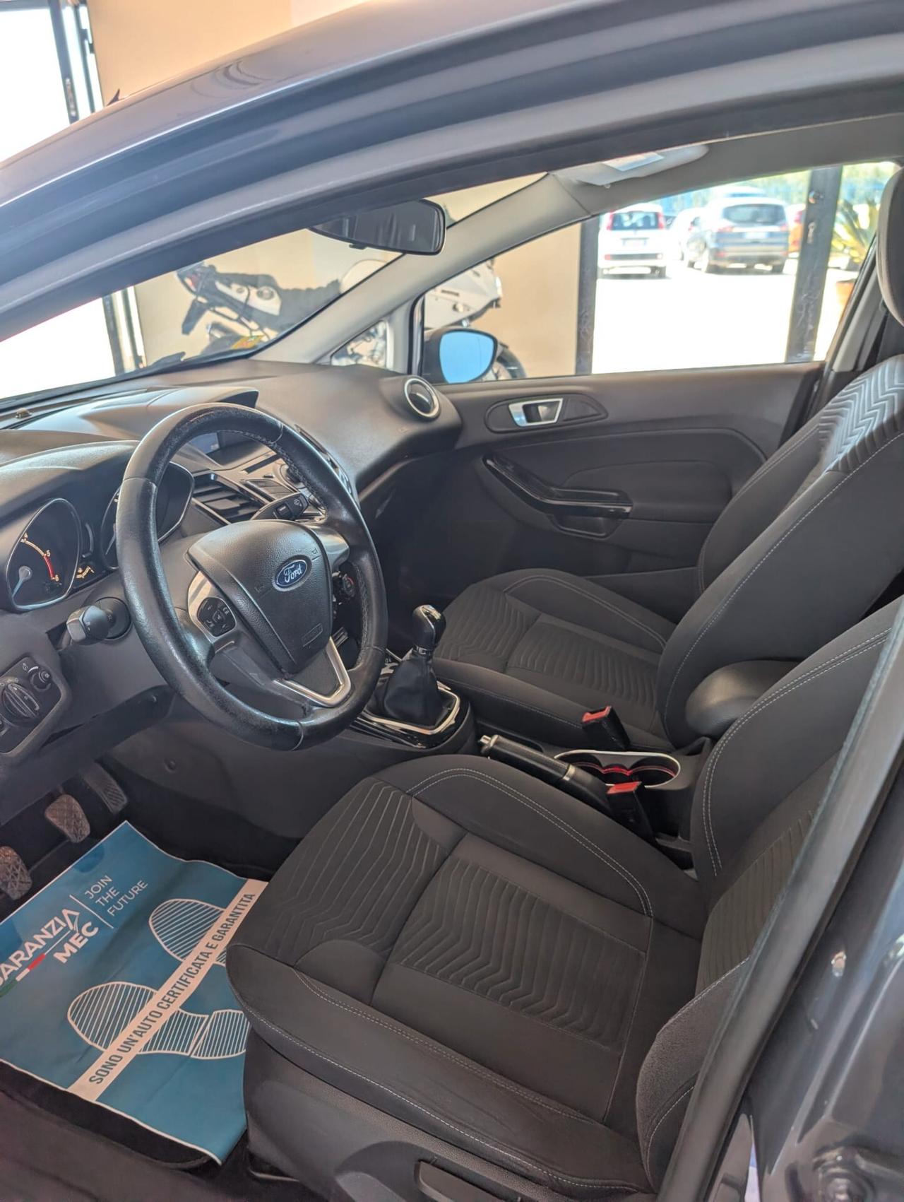 Ford Fiesta 1.5 TDCi 75CV 5 porte Titanium