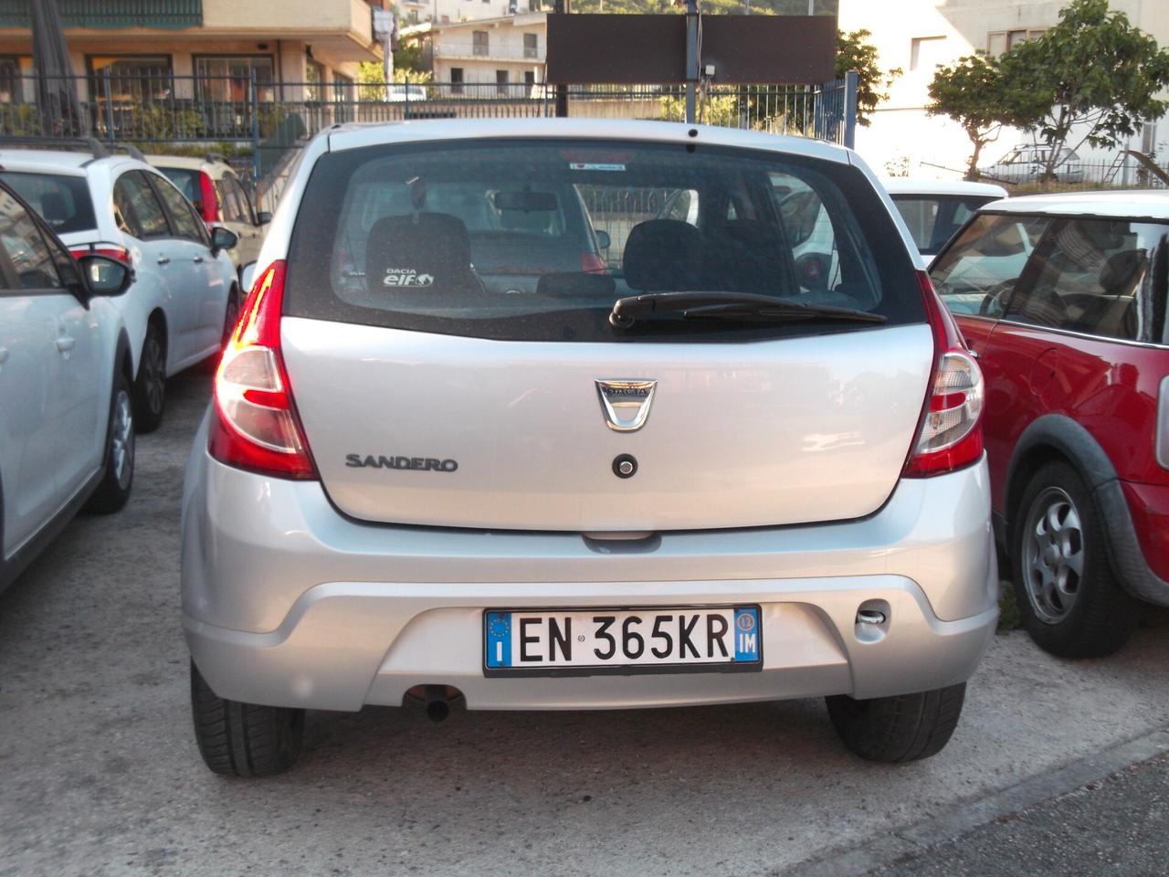 Dacia Sandero 1.2 16V GPL 75CV - 04