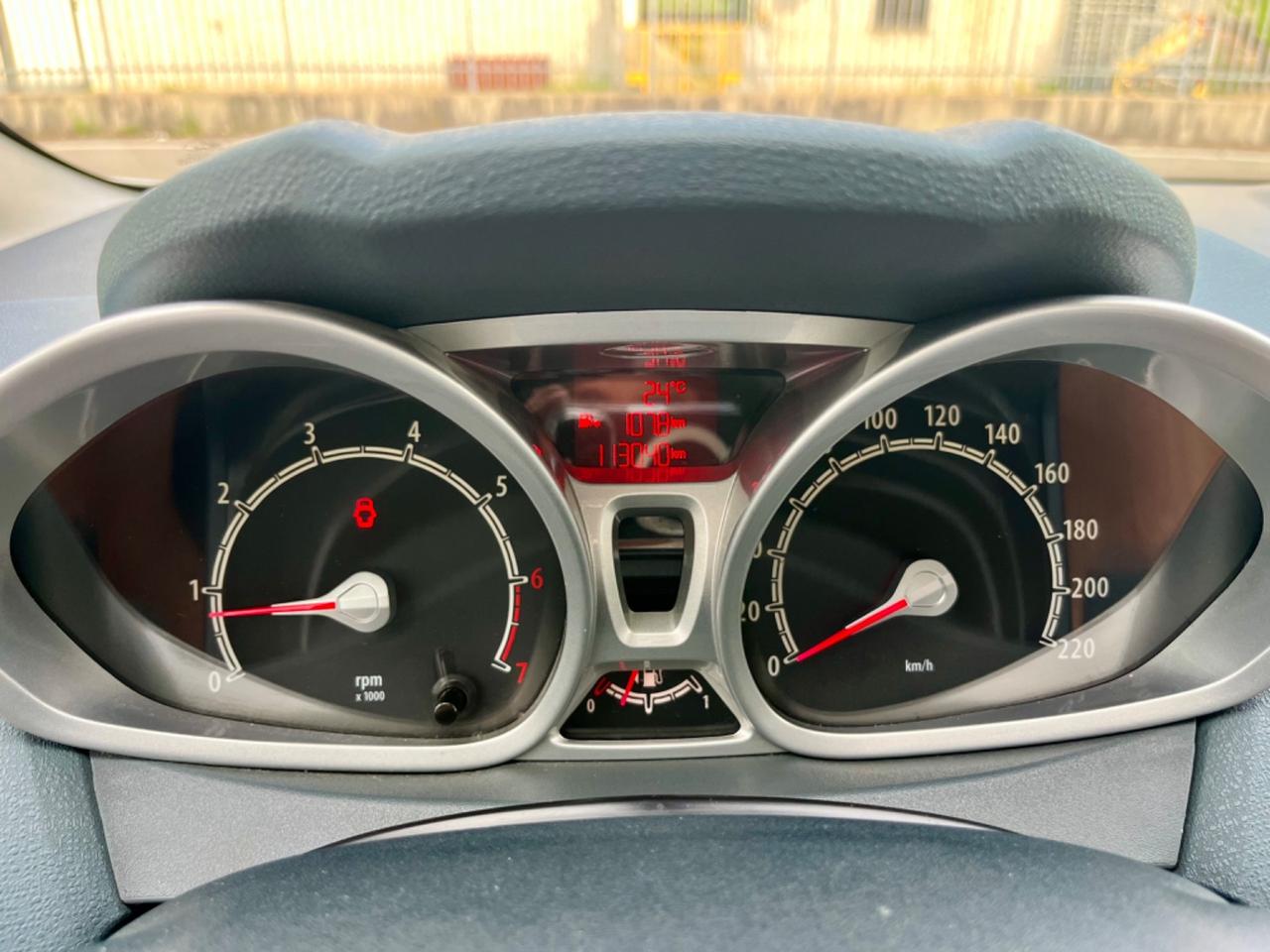 Ford Fiesta 1.2benz 2009 113.000km perfetta per neopatentati