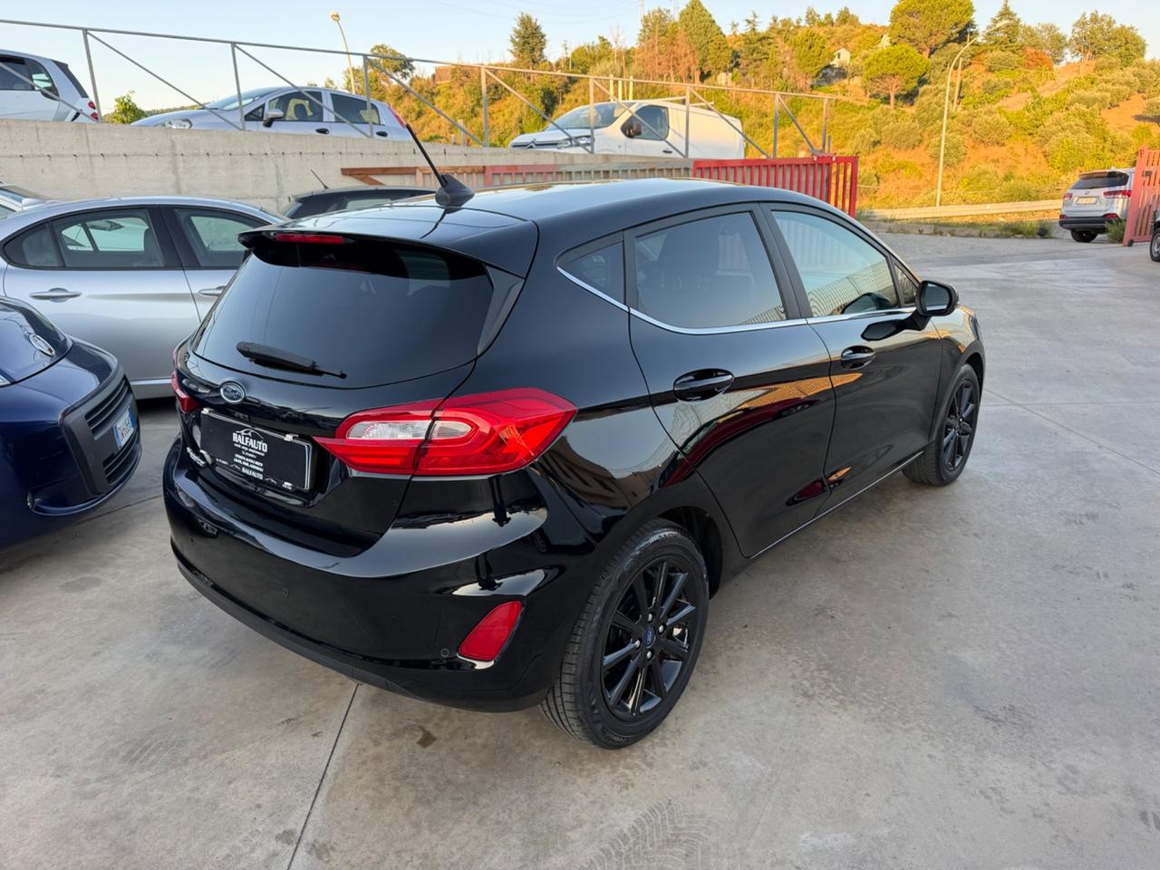 Ford Fiesta 1.5 EcoBlue 5 porte Vignale