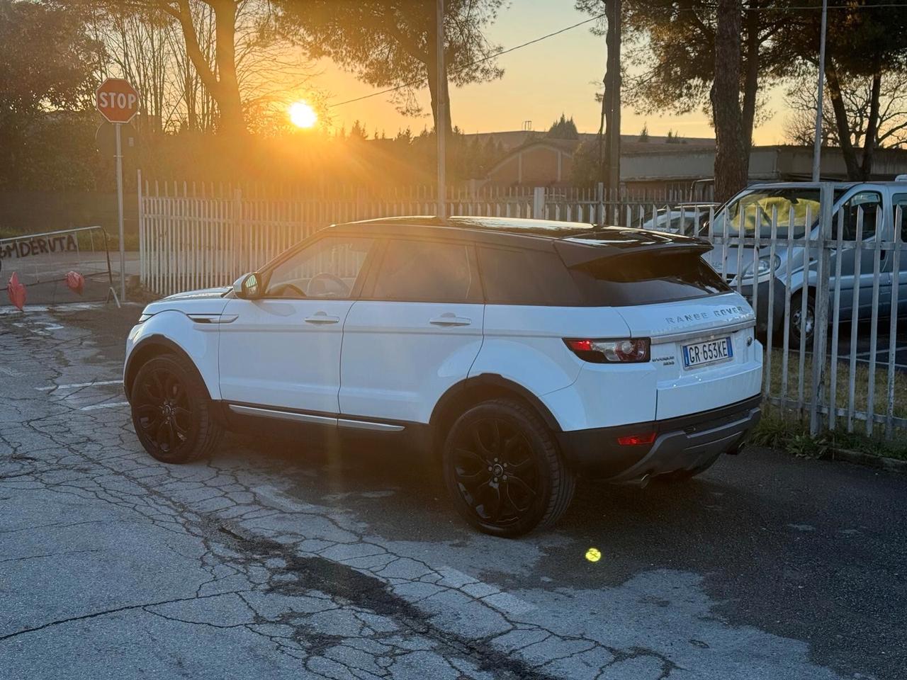 Land Rover Range Evoque 2.2 SD4 5P