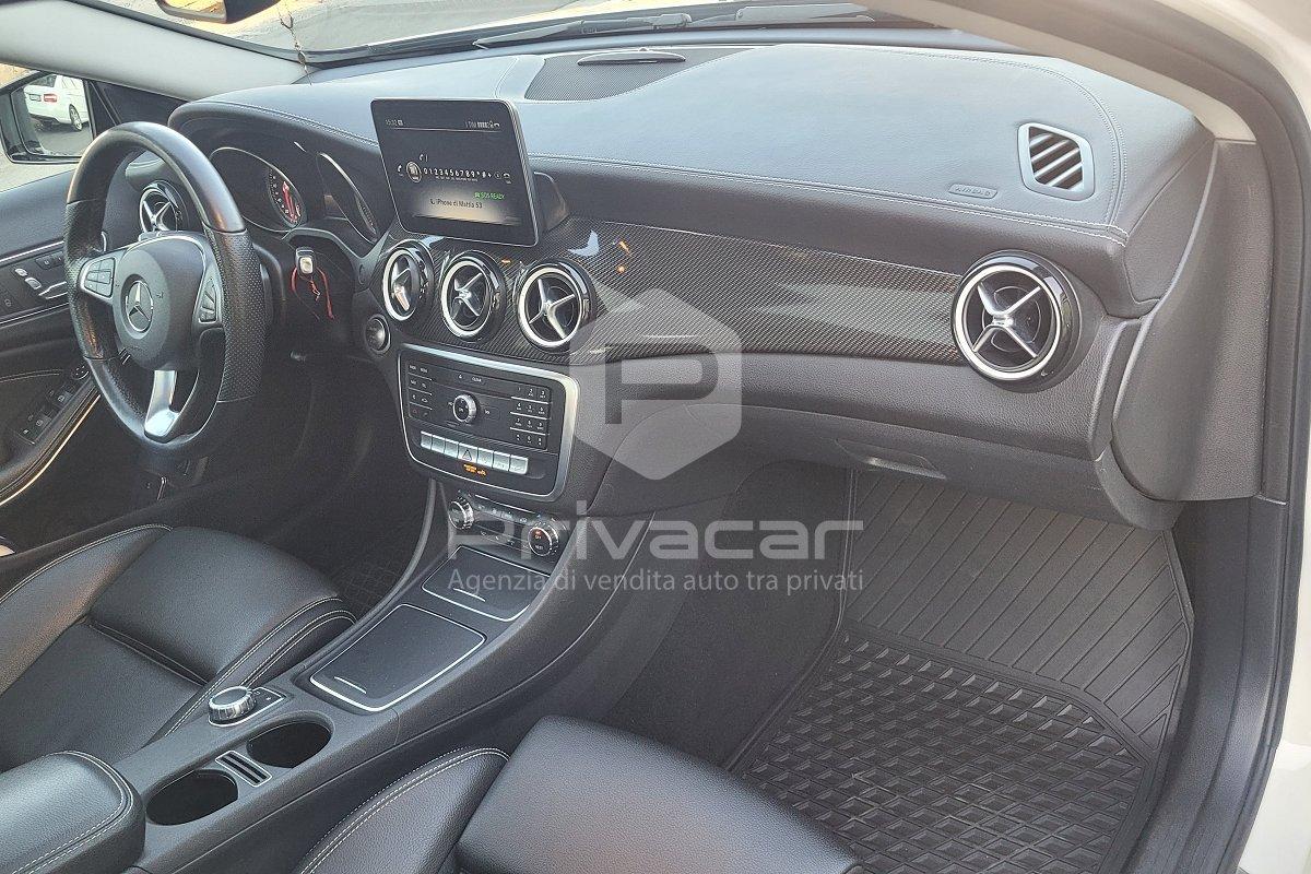 MERCEDES GLA 200 d Automatic 4Matic Premium