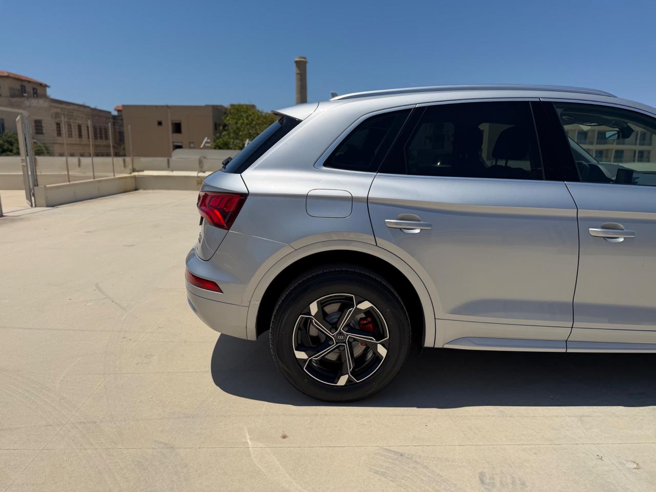 Audi Q5 40 TDI quattro S tronic line plus