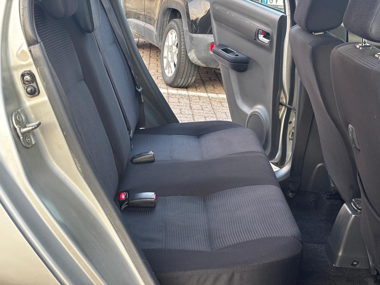Suzuki Swift 1.3 4x4 5 porte GL – €3.600 | 218.000 km