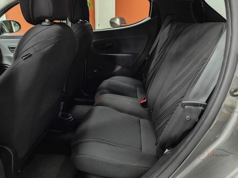 Lancia Ypsilon Ypsilon 1.0 FireFly 5 porte S&S Hybrid Ecochic Gold