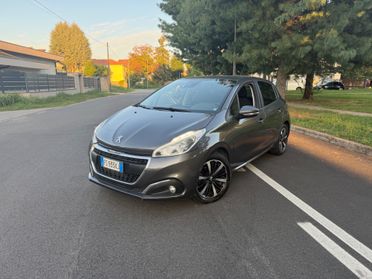 Peugeot 208 PureTech 82 Stop&Start 5 porte Signature