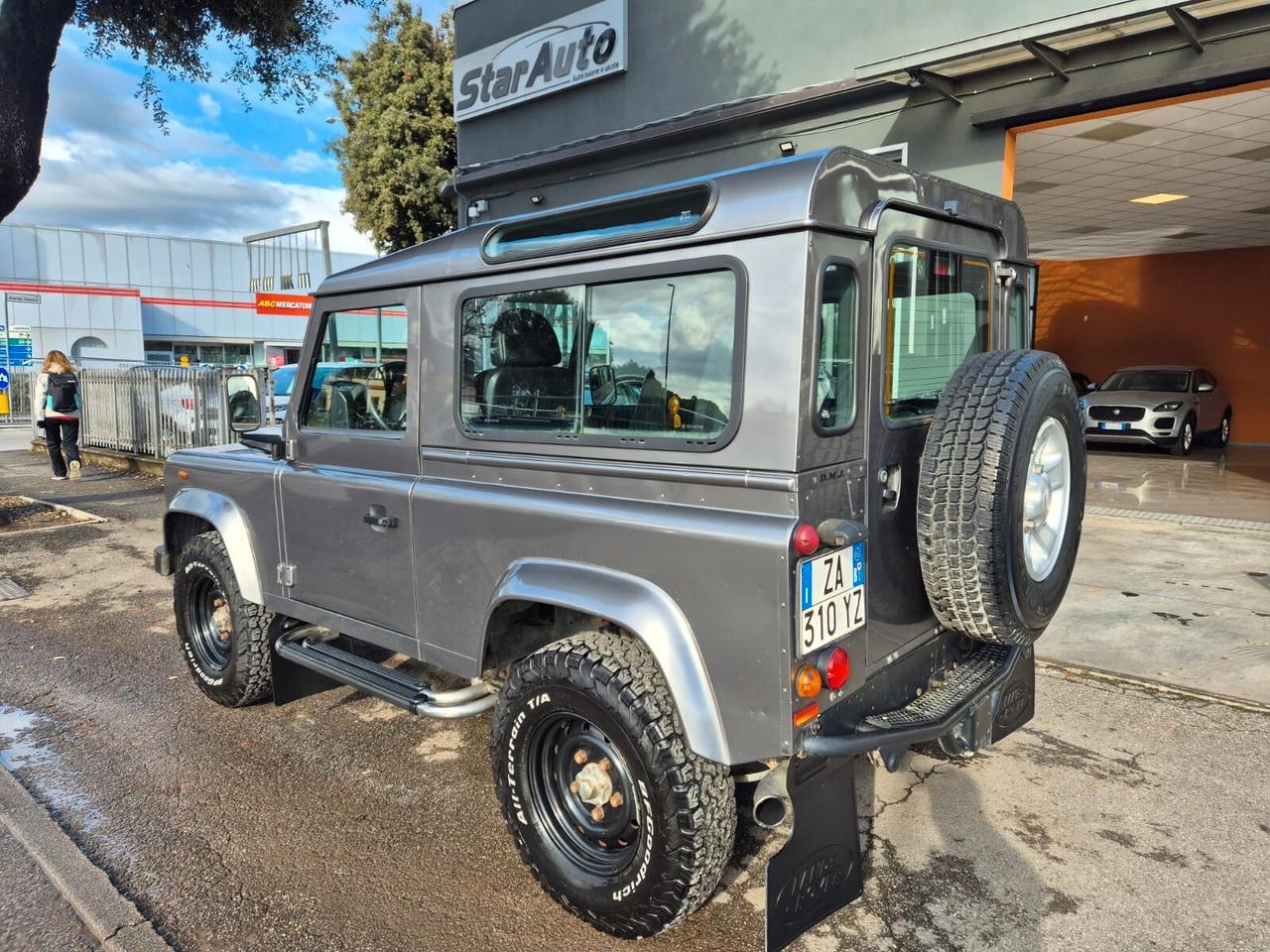Land Rover Defender 90 2.4 TD4 Station Wagon S