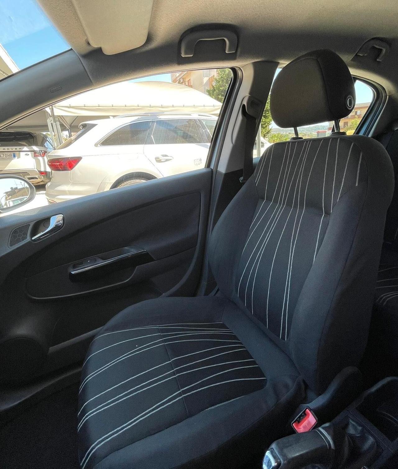 Opel Corsa 1.2 5 porte 86Cv