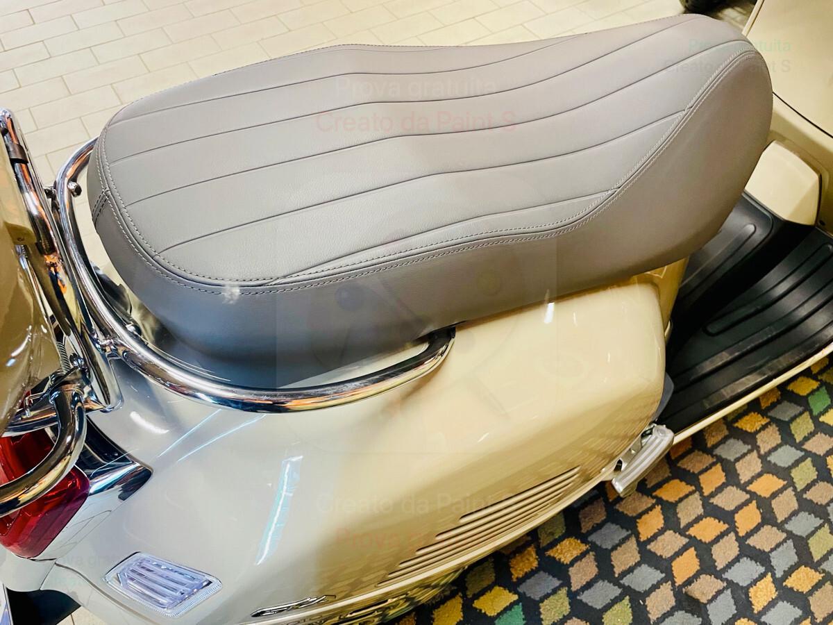 Piaggio GTS 300 BAULETTO PORTAPACCHI ANTERIORE