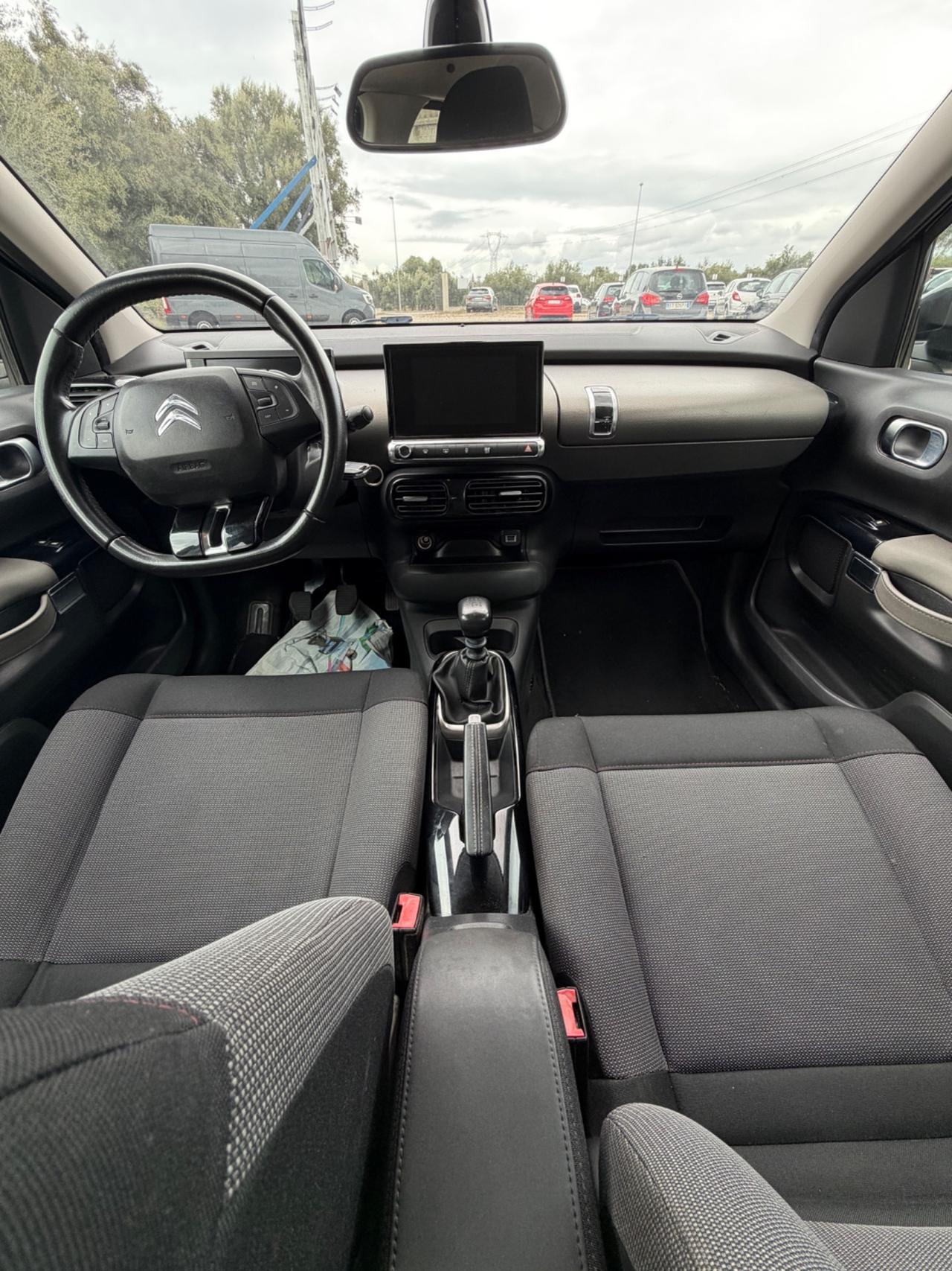 Citroen C4 Cactus BlueHDi 100 S&S Shine Pack