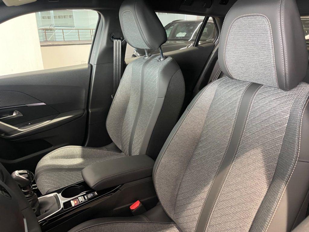 Peugeot 2008 ALLURE 100 NUOVO MOTORE A CATENA 8 ANNI DI GARANZI