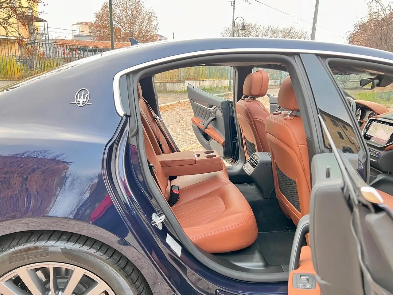 Maserati Ghibli V6 430 CV Q4 Granlusso