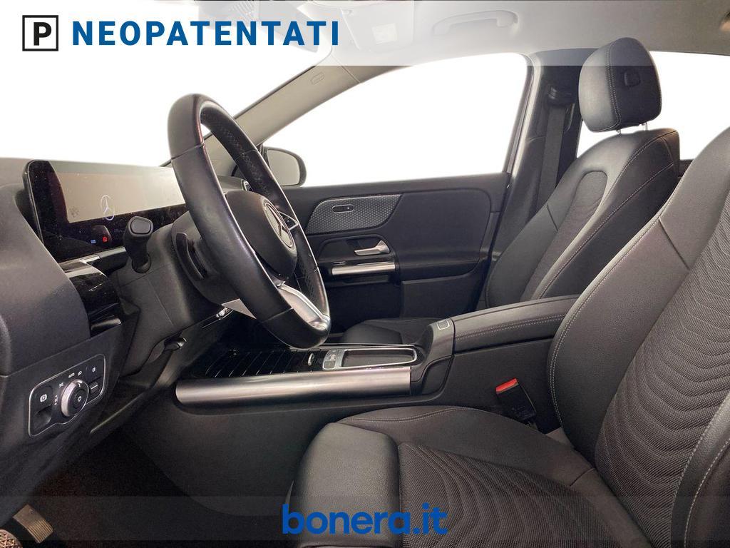 Mercedes GLA 180 180 D Progressive Advanced 8G-DCT